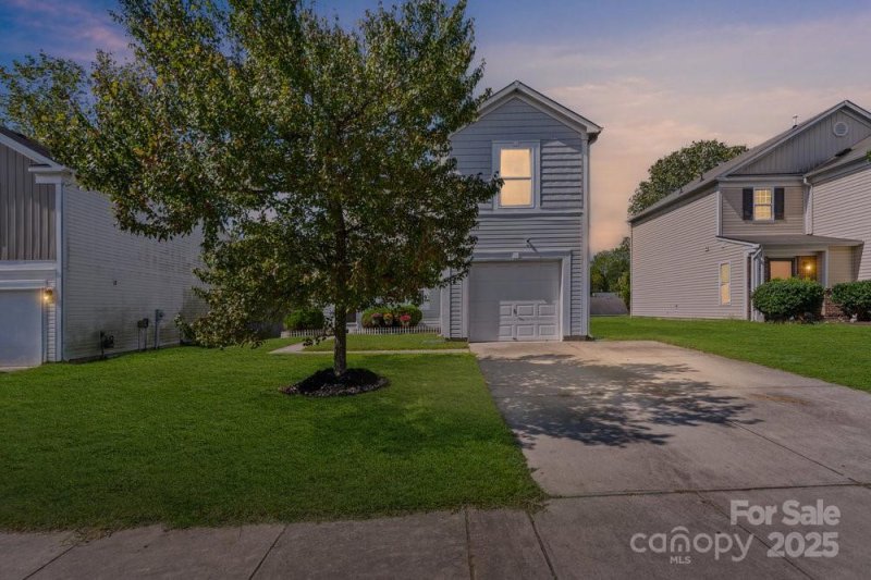 Property image 2 of 7125 Bullock Drive in Creekside At Coulwood, Charlotte, NC 28214