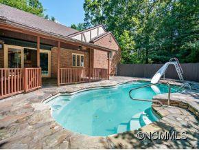 Property image 5 at 328 Winding Way Ln, Hendersonville, NC 28792
