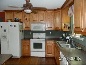 Property image 4 at 1212 Safari Drive, Sylva, NC 28779