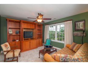 Property image 2 at 19 Ozark Spring Lane, Asheville, NC 28805