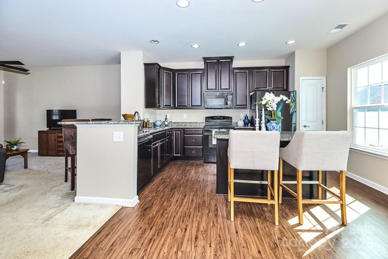 Property image 4 of 6540 Hasley Woods Drive in Carrington Ridge, Huntersville, NC 28078