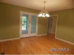 Property image 3 at 10 Ravenwood Lane, Horse Shoe, NC 28742