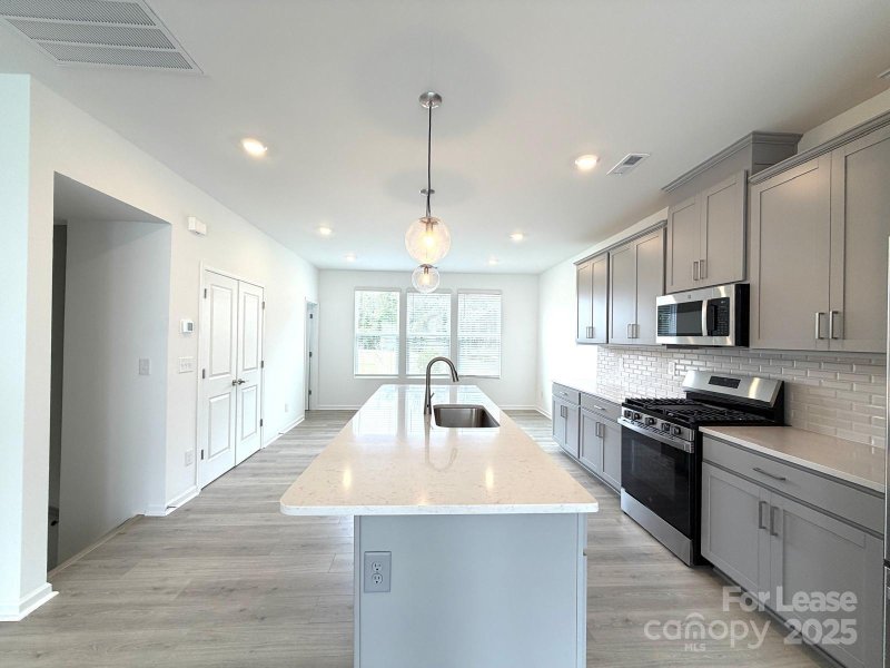 Property image 5 at 2310 Donnelly Hills Lane, Charlotte, NC 28262