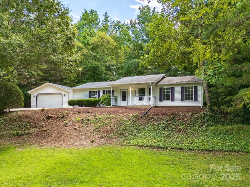 Property image 4 of 1349 E Lakeshore Drive in Lake Lanier, Landrum, SC 29356