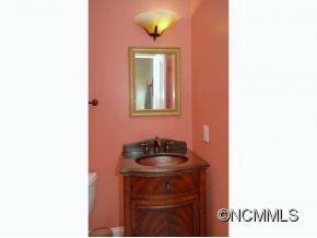 Property image 5 at 10 Flowering Cherry Drive, Asheville, NC 28805