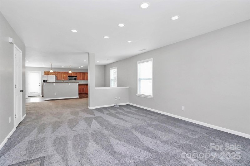 Property image 5 of 15705 Lakepoint Forest Drive in Waterlyn, Charlotte, NC 28278