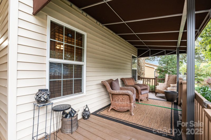 Property image 5 of 7626 Eastbourne Road in Walden Park, Charlotte, NC 28227