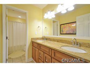 Property image 5 at 305 Jennifer Lane, Asheville, NC 28803