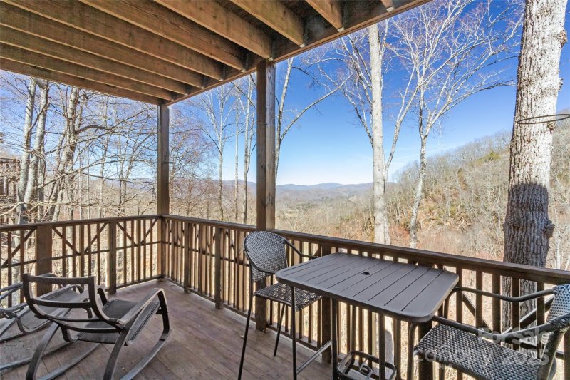 Property image 3 of 61 Creekside Way in Mountain Air, Burnsville, NC 28714