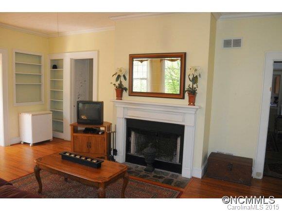 Property image 3 at 1905 Laurel Park Hwy, Hendersonville, NC 28739