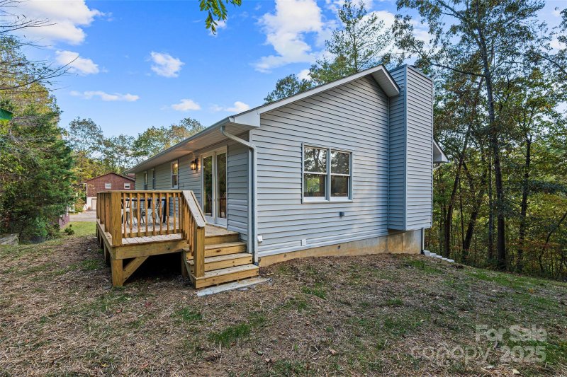 Property image 2 of 10 Evening Shade Drive in Little Flat Creek, Weaverville, NC 28787