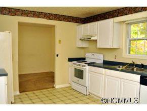 Property image 4 at 11 Brookshire Extension, Asheville, NC 28803