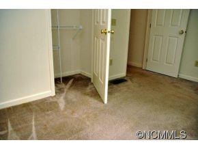 Property image 5 at 11 Brookshire Extension, Asheville, NC 28803