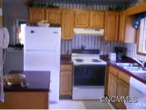 Property image 2 at 2499 Summit Dr, Maggie Valley, NC 28751