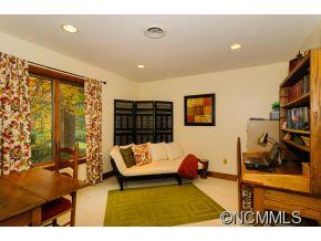 20 Merrills Ridge Dr