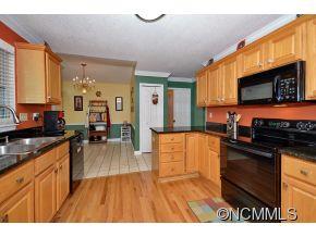 Property image 5 at 304 Jennifer Lane, Asheville, NC 28803