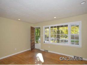 Property image 3 at 12 Sunset Dr, Swannanoa, NC 28778