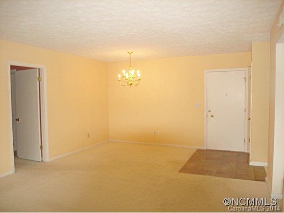 Property image 2 at 427 6th Avenue West Apt B 15, Hendersonville, NC 28739