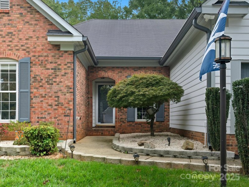 Property image 3 of 7109 Scuppernong Court in Bradfield Farms, Charlotte, NC 28215