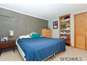 Property image 4 at 60 Park Square, Asheville, NC 28801