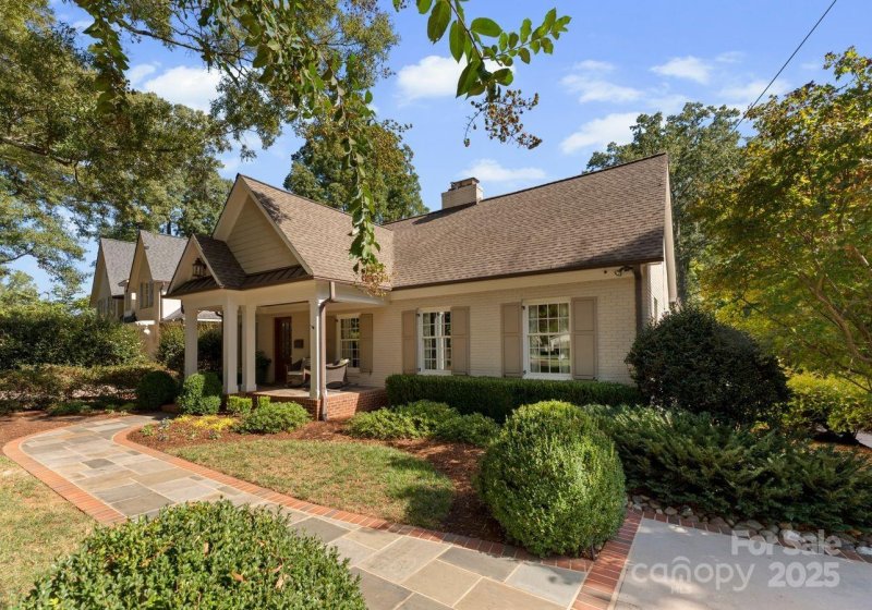 Property image 2 at 2727 Wintergreen Drive, Charlotte, NC 28211