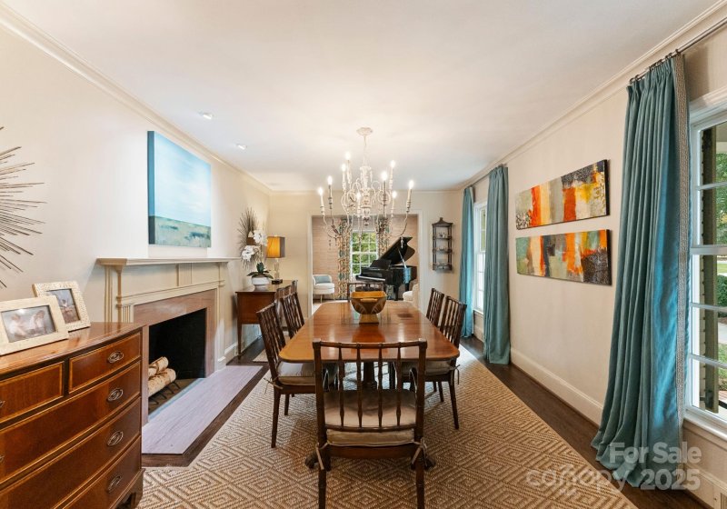 Property image 4 at 2727 Wintergreen Drive, Charlotte, NC 28211