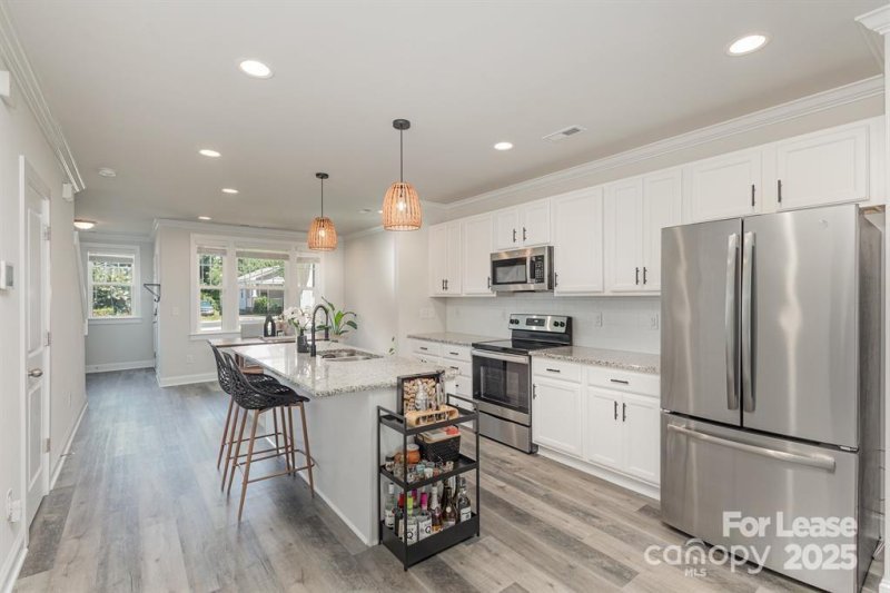 Property image 3 at 813 Mcarthur Avenue, Charlotte, NC 28206