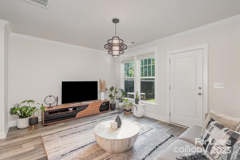 Property image 4 at 813 Mcarthur Avenue, Charlotte, NC 28206