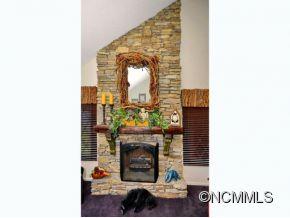 Property image 4 at 905 Fleetwood Plaza, Hendersonville, NC 28739