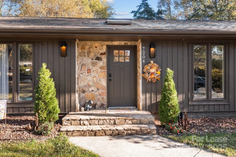 Property image 3 of 7204 Killingdeer Lane in Walnut Creek, Charlotte, NC 28226