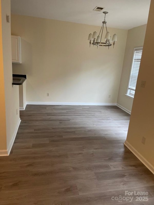 Property image 4 of 2121 Lennox Square in Lennox Square, Charlotte, NC 28210