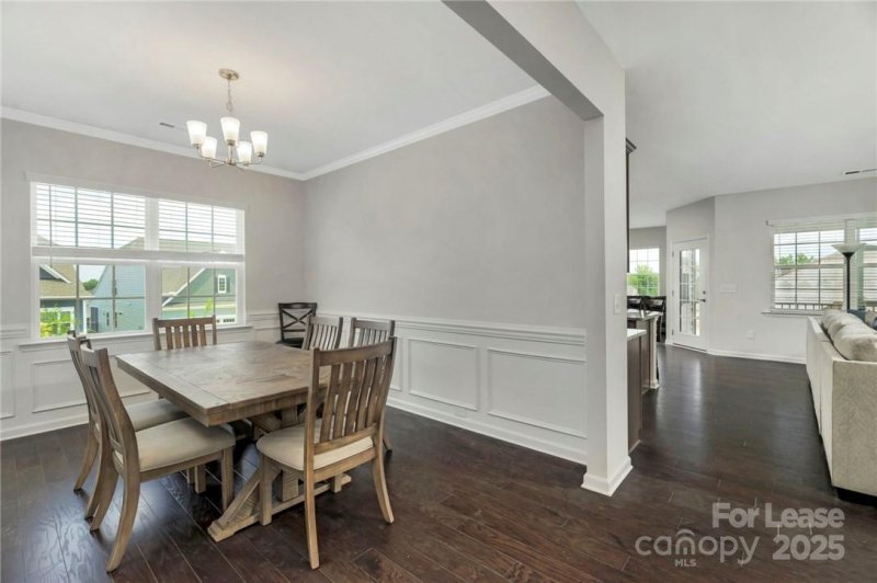 Property image 3 of 15007 Arlington House Drive in Chateau, Charlotte, NC 28273