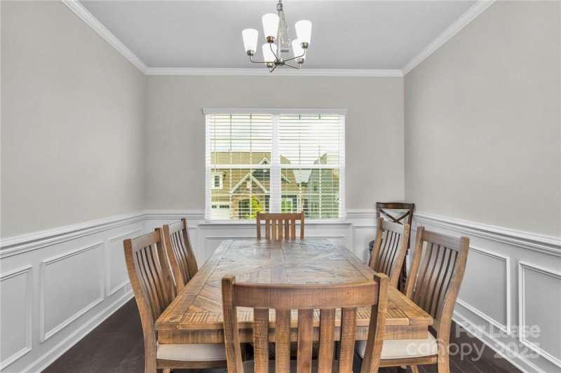 Property image 4 of 15007 Arlington House Drive in Chateau, Charlotte, NC 28273