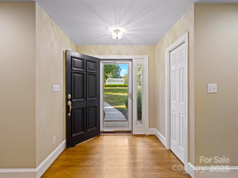 Property image 4 of 137 Softwind Lane in Far Away Place, Concord, NC 28025