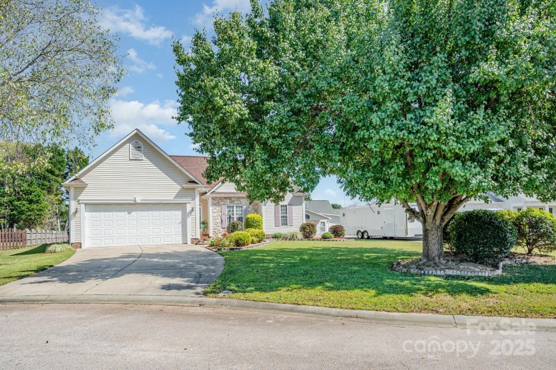 Property image 2 at 3709 Bentley Place, Concord, NC 28027