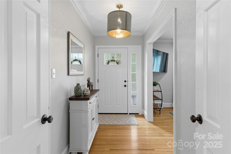 Property image 3 at 1912 Woodberry Road, Charlotte, NC 28212