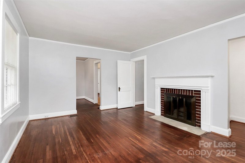 Property image 5 at 1025 Druid Circle, Charlotte, NC 28206