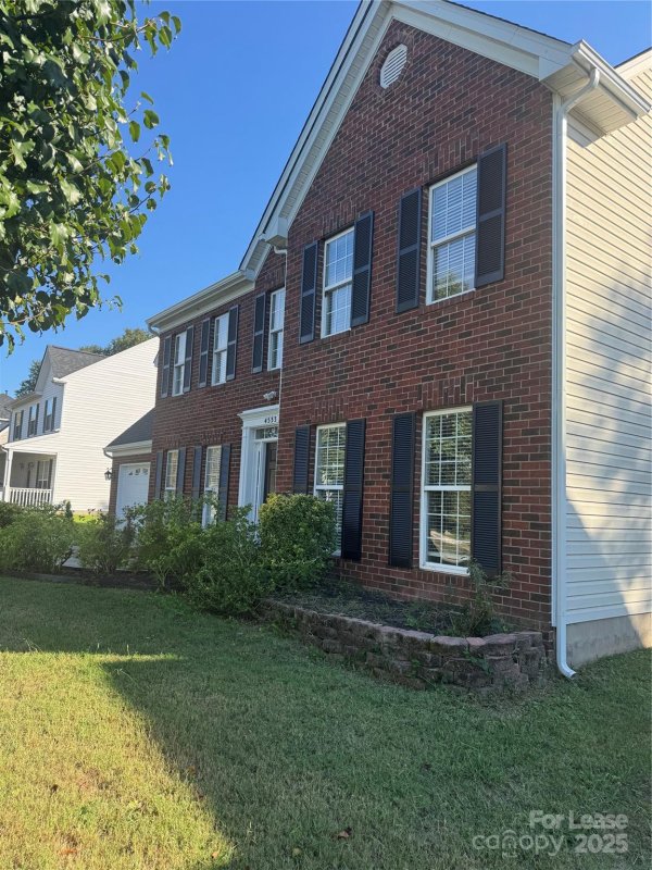 Property image 2 of 4533 Cades Cove Drive in Steele Creek, Charlotte, NC 28273