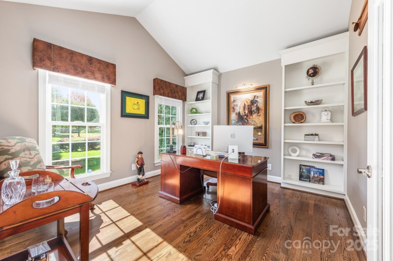 Property image 3 at 7208 Versailles Lane, Charlotte, NC 28277