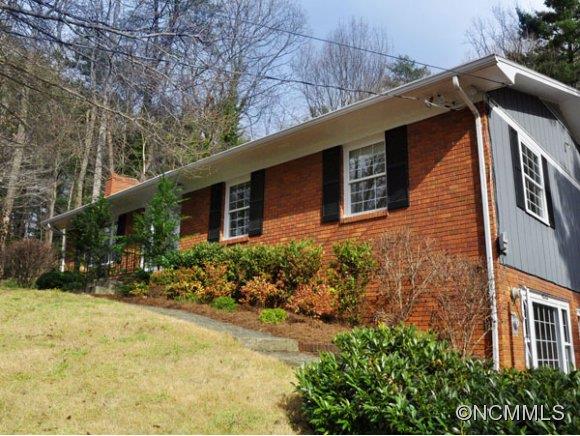 Property image 3 at 19 Rolling View Drive, Asheville, NC 28805