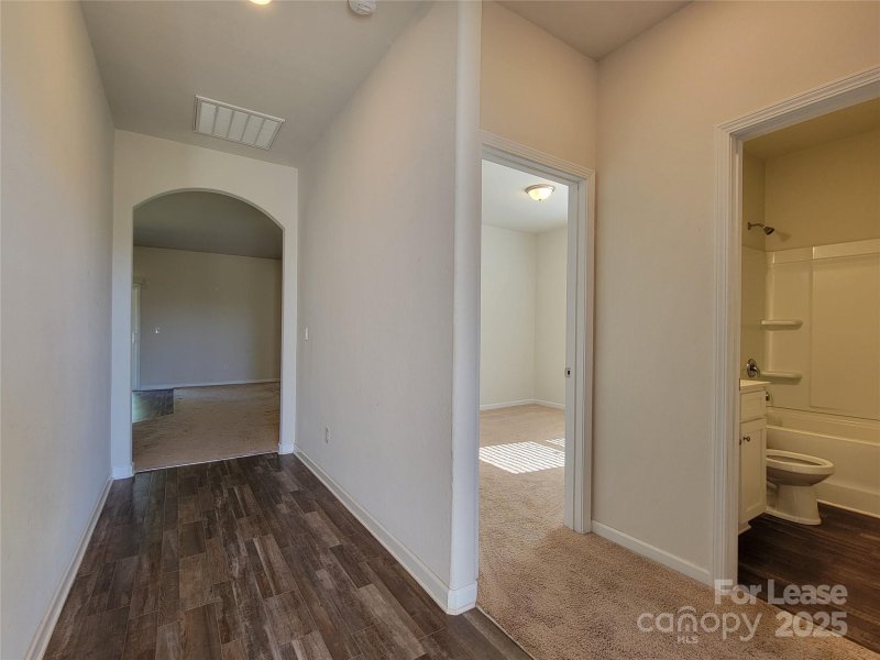 Property image 2 at 8712 Highgate Drive, Charlotte, NC 28215