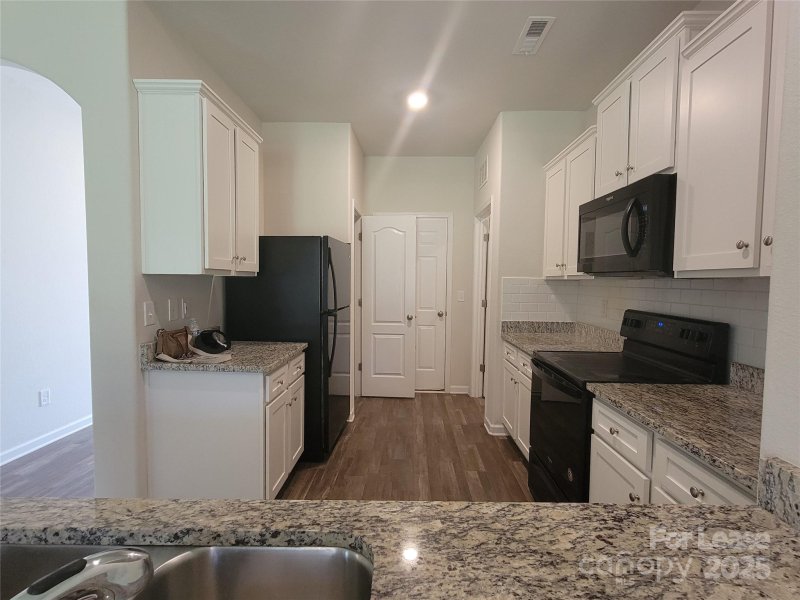 Property image 5 at 8712 Highgate Drive, Charlotte, NC 28215