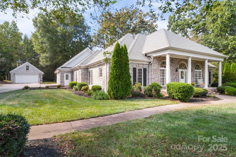 Property image 3 of 1931 Windmere Drive in Windmere, Monroe, NC 28110