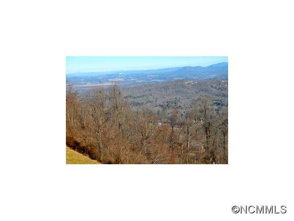 Property image 3 at 603 Fleetwood Plaza, Hendersonville, NC 28739