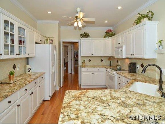 Property image 5 at 74 Classic Oak Circle, Hendersonville, NC 28792