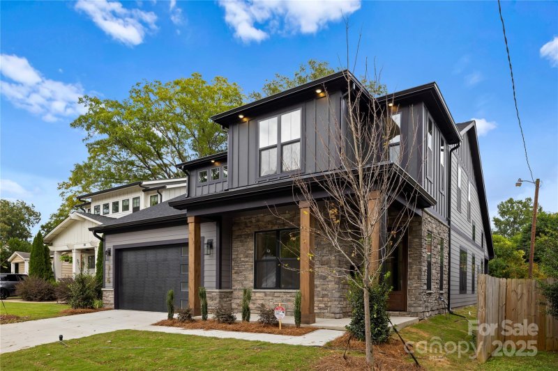 Property image 2 of 316 Orange Street in Elizabeth Acres, Charlotte, NC 28205