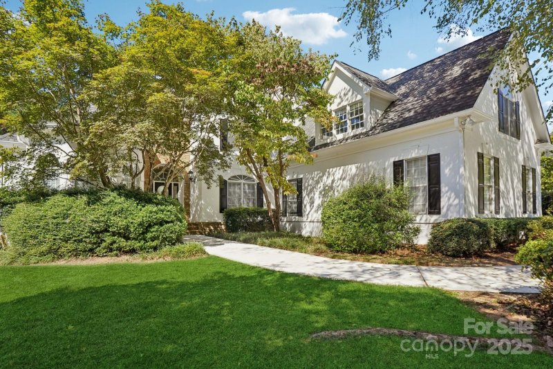 Property image 5 of 19525 Mary Ardrey Circle in Patricks Purchase, Cornelius, NC 28031