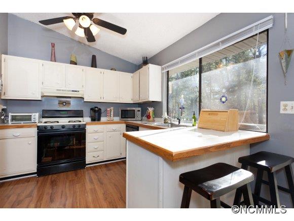 Property image 4 at 11 Muirfield Dr, Arden, NC 28704