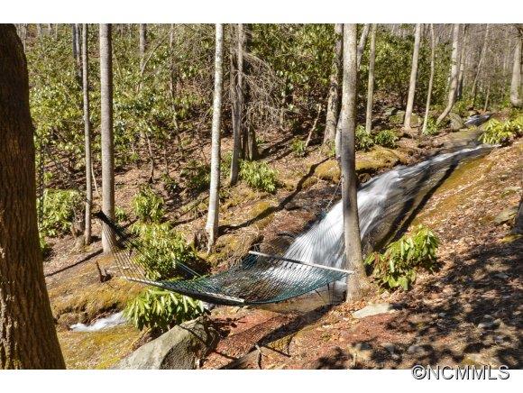 Property image 3 at 310 Loveland Dr, Maggie Valley, NC 28751