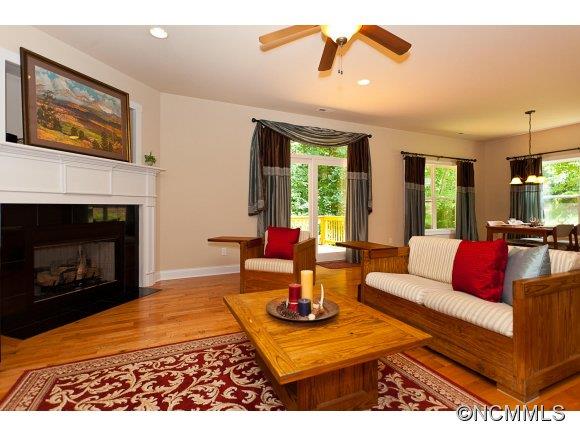 Property image 2 at 11 Catalina Court, Asheville, NC 28806